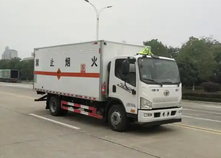 方城爆破器材运输车可以上高速吗?
